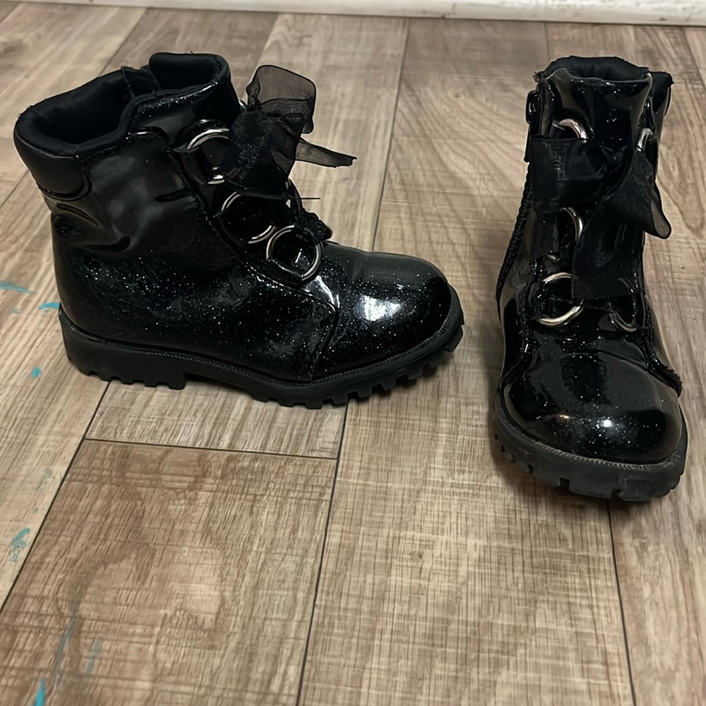 Toddlers Black Sparkle Boot with Ribbon Shoe Laces